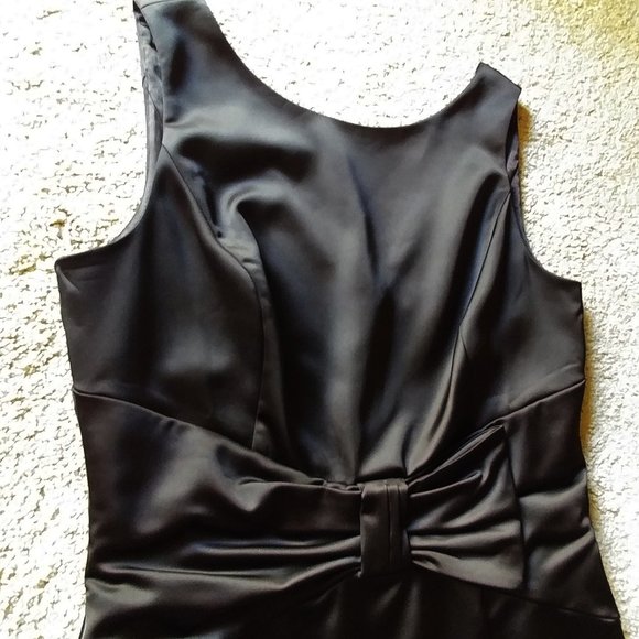 EUC White House Black Market LBD - Picture 3 of 7